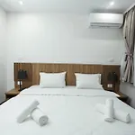 Riverside 3*