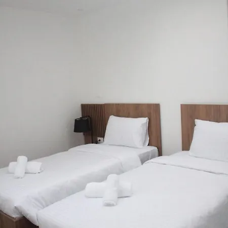 Riverside Hotel 3*